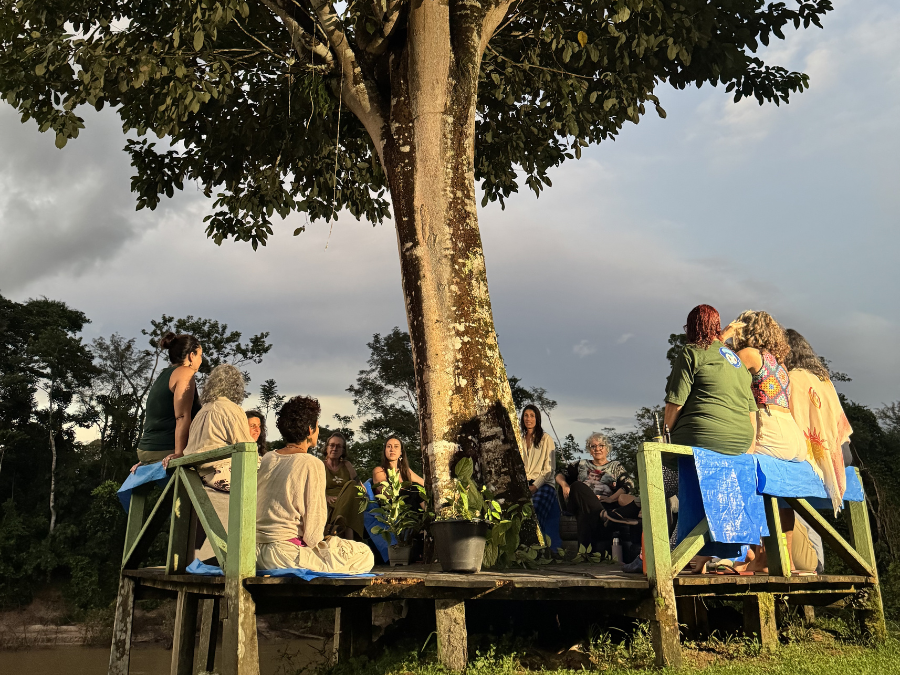 Grupo de visitantes fazem rodas de conversa