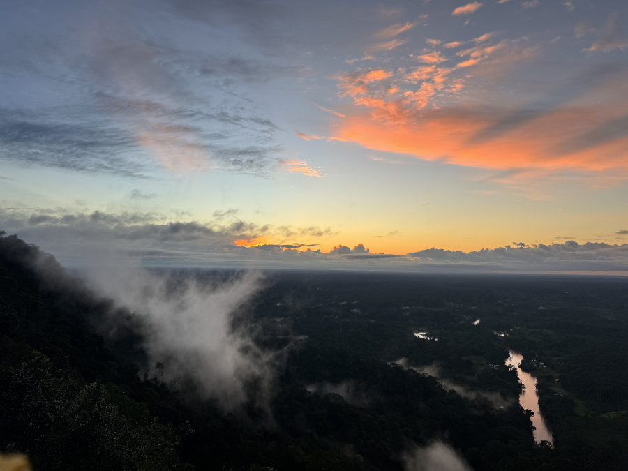 Vista do Mirante do Divisor no nascer do sol